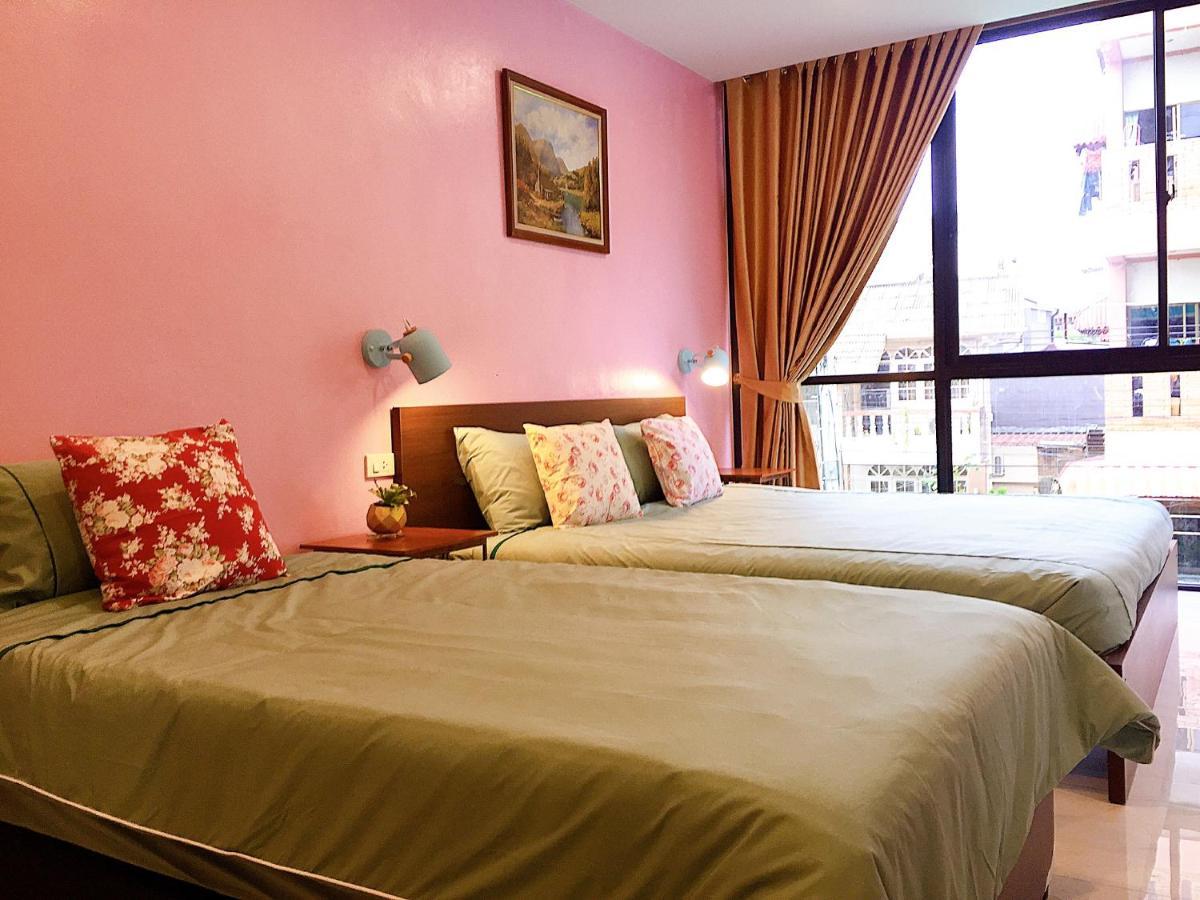 チエンマイ チョール チャン ハウス Bed & Breakfast エクステリア 写真